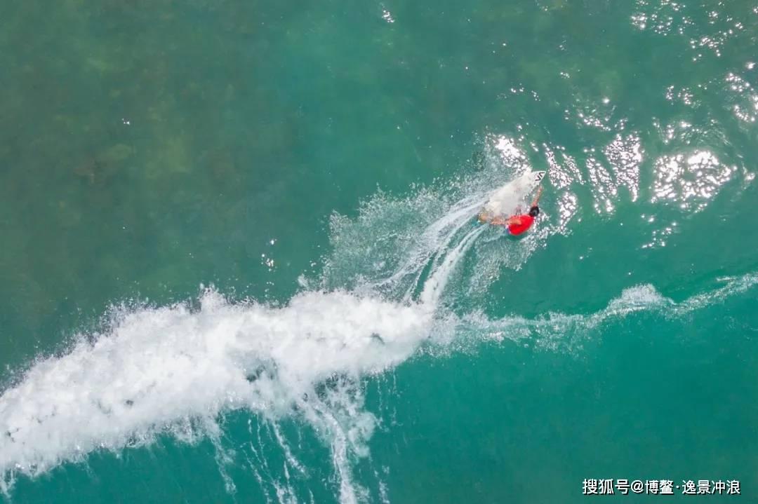 适合常年在室外摆的桌椅游戏画面